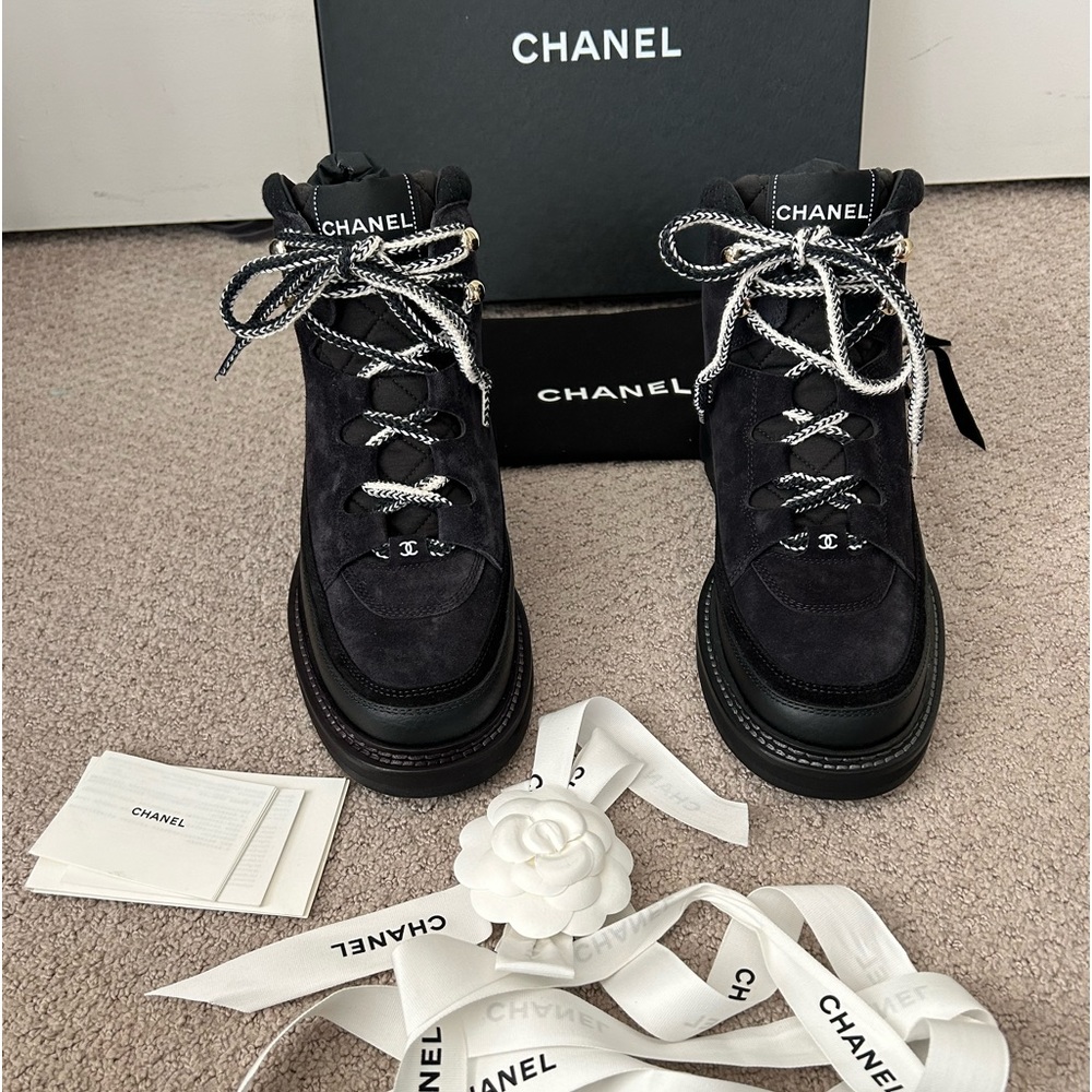 Chanel boots NWT - Picture 2 of 10